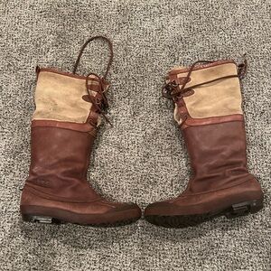 UGG 1900 DUCK TOE LEATHER TALL Brown BOOT Women’s Size 9